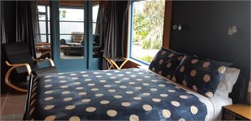 Lazy Seal Cottages - 