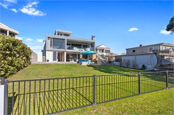Ocean Beach Retreat - Tauranga
