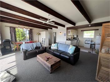 Riverton Rocks getaway - spectacular sea views and pet friendly - Riverton