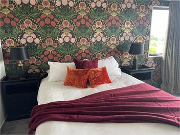 Luxury Lake Retreat - Rotorua