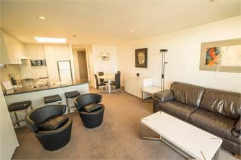 Apartment on Marine Parade - MOUNT MAUNGANUI