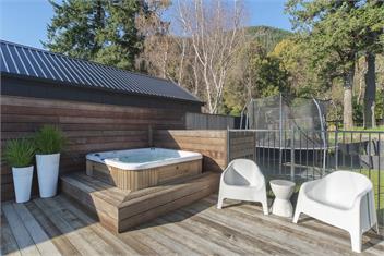 Marsden Escape - Views, Spa and Swimming Pool - Nelson