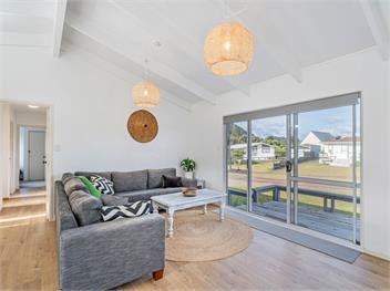 Retreat by the Beach (Bachcare) - Pauanui