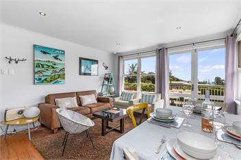 Belmont Beach House (Bachcare) - Whangarei