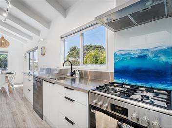 Seaside Retreat (Bachcare) - Whitianga