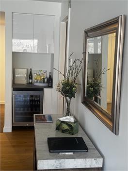 Central Wanaka Lakeview Luxury Apartment - Wanaka