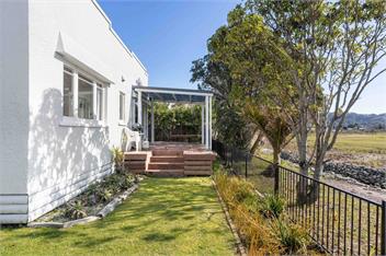 Coastal Escape (Bachcare) - Waihi Beach