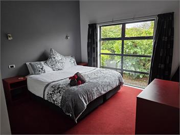 De Vine Martinborough 14 Luxury Accommodation - Wairarapa