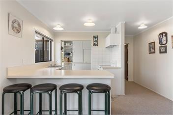 Relax on Linton (Bachcare) - Whangamata