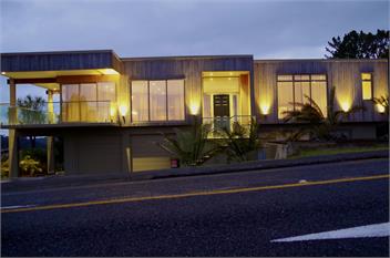 No.10 - A Boutique Harbour View Retreat -