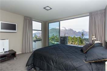 Downtown Queenstown View Apartment - Queenstown