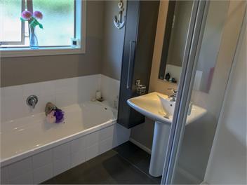 Beautiful Home in Bethlehem - Close to everything  - Tauranga