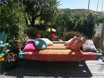 Beach side Character home with lovely sea views - Tauranga