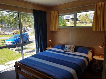 Stunning Views, Warm, Central & Quiet Little Hill - Ohakune