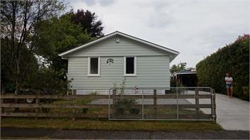 Turangi urban hide away. - Turangi