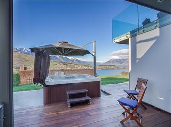 Scenic Hot Tub Haven on Queenstown Hill - Queenstown