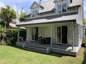 Kingfisher Cottage - Russell Cottages Collection - Bay of Islands
