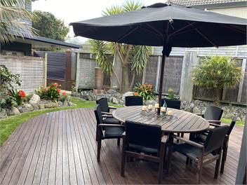 Large Executive Home Near the Beach - Wellington