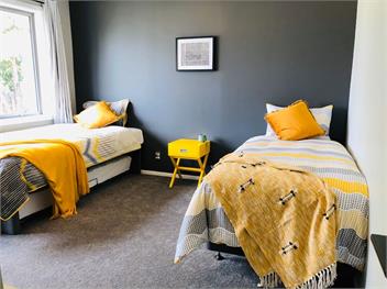 A designer's house (three bedroom holiday house) - Rotorua