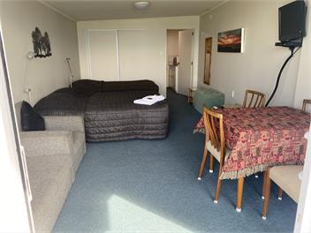 Curio Bay Seaside Accommodation - Curio Bay