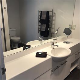 A Home Away from Home by Hagley Park - Christchurch