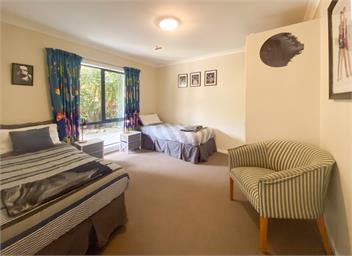 Stunning Panoramic views - 5 Bedrooms - 15m to Wanaka - Wanaka