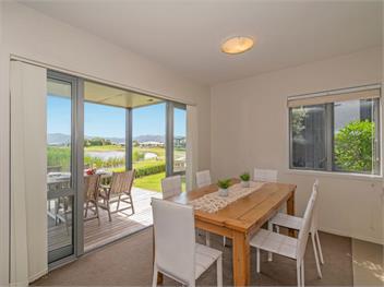 Lakeside Villa Retreat (Bachcare) - Matarangi