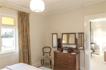 'The Cottage' at Patearoa - Horse and Dog friendly boutique accommodation in Central Otago - PATEAROA