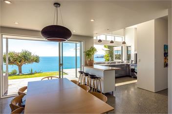 PAH VIEW HOUSE: Coast and Country - auckland