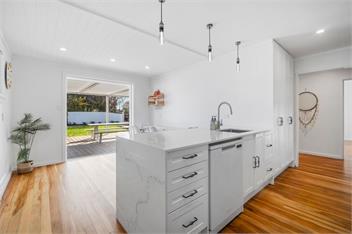 The Olive Corner (Bachcare) - Martinborough