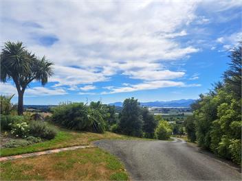 Best Views in Nelson and a Swimming Pool! - Nelson