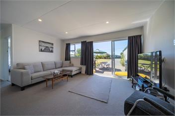 Mountain Serenity (Bachcare) - Te Anau