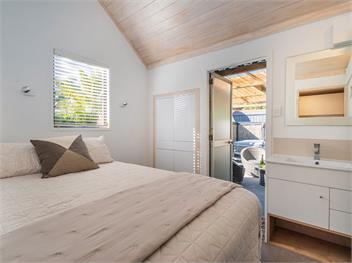 Living The Dream (Bachcare) - Whitianga
