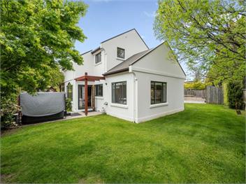 Kokomea House (Bachcare) - Wanaka