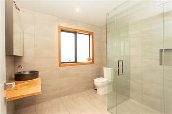 The Stables - Executive Country Living - Pohara