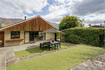 Alpine Escape (Bachcare) - Wanaka
