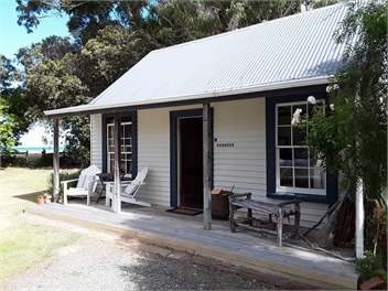COBWEBS COTTAGE - Riversdale Beach