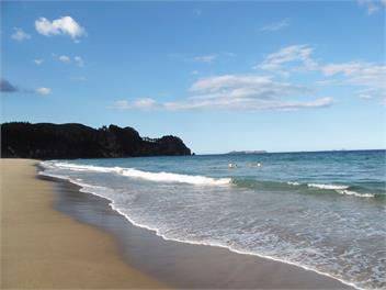Nahoon Bach, Onemana - Onemana