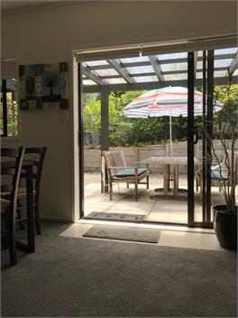 Little Quiet Sunny Gem - Rodney District