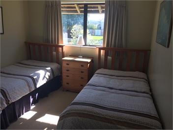 Close to surf club - Whangamata