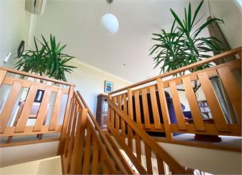 Stunning Panoramic views - 5 Bedrooms - 15m to Wanaka - Wanaka