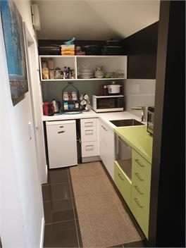 Pumphouse Apartment-AIRPORT, spacious, warm, secure, family - Christchurch