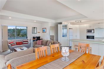 White Island Views (Bachcare) - Ohope Beach