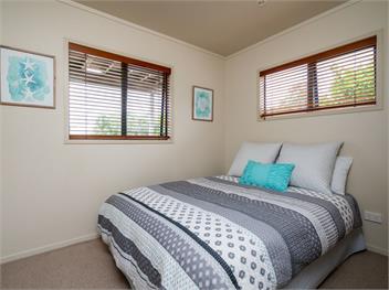 Oceans 8 (Bachcare) - Mangawhai Heads