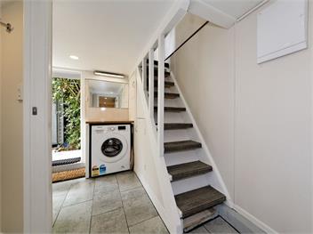 Surfer's Sunshine Cottage (Bachcare) - Piha