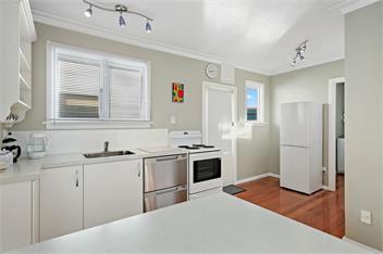 Coastal City Retreat (Bachcare) - Christchurch