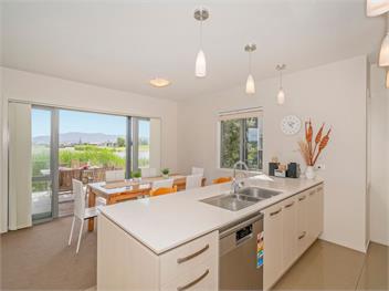 Lakeside Villa Retreat (Bachcare) - Matarangi