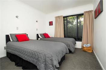 Malibu Apartment - Papamoa