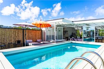 Sun Kissed Pool Villa (Bachcare) - Mangawhai