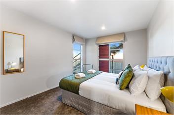 View From the Top - Spa Pool, Close to Town, Lake and Mountain Views! - Taupo